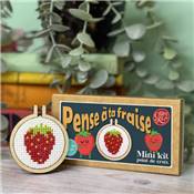 Mini-kit point de croix Pense à ta fraise
