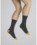 Chaussettes homme en coton d'Egypte anthracite pointes et talons jaunes