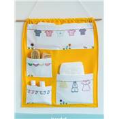 9 Mois pour broder les indispensables de Bébé