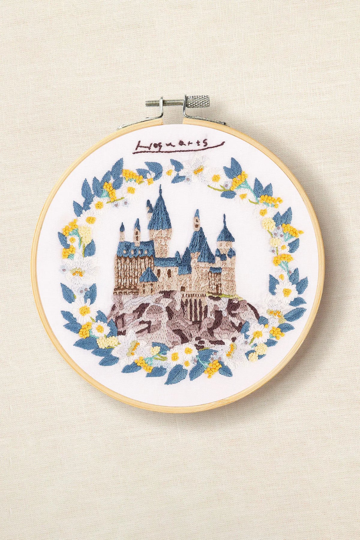Kit de broderie Château de Poudlard DMC