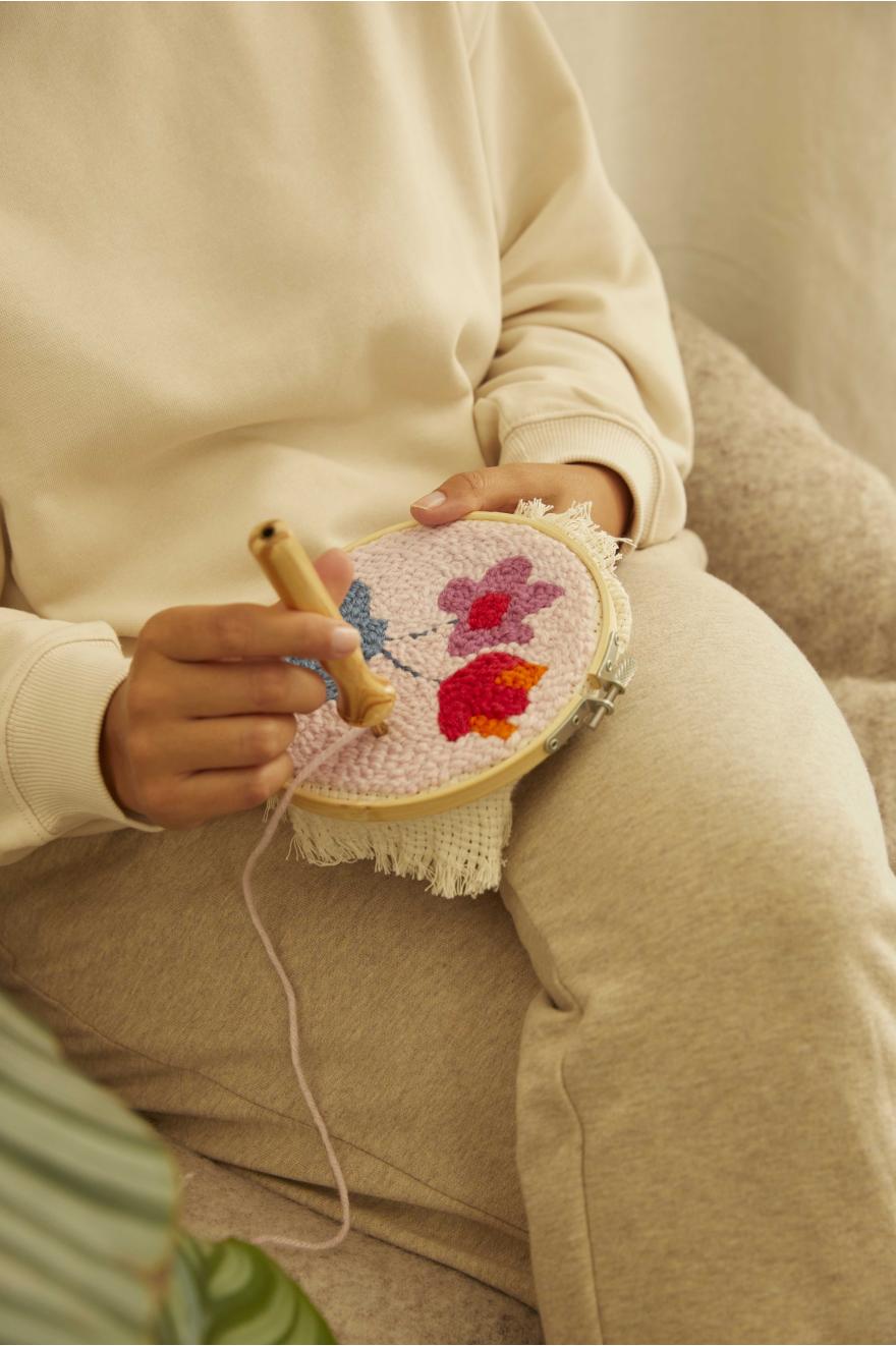 Kit Punch Needle Fleurs délicates DMC